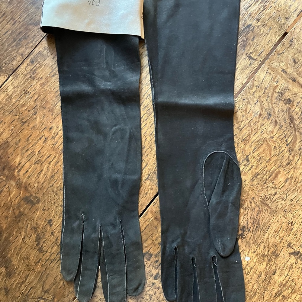Elegant Long Black Gloves